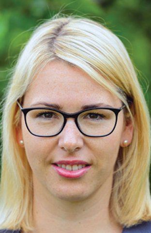 dr. Maja Ovčak Kos in mag. Žiga Razdrih