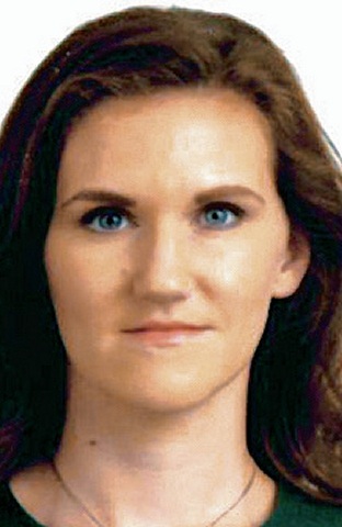 dr. Maruša Varl