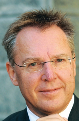 dr. Roland Grilc