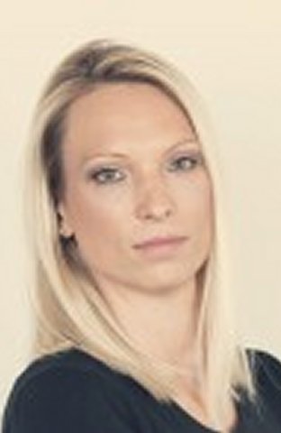 dr. Ana Vlahek
