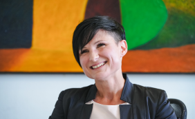 Anita Veternik: Pravniki naj bodo prevodniki med tehniko in ljudmi
