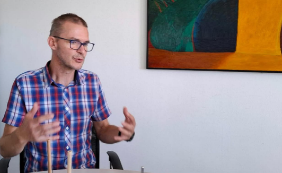 Dr. Benjamin Lesjak: Pri umetni inteligenci mora v ospredju ostati človek