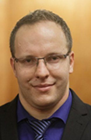 dr. Peter Rodič
