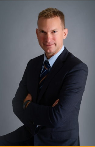 mag. Uroš Škufca